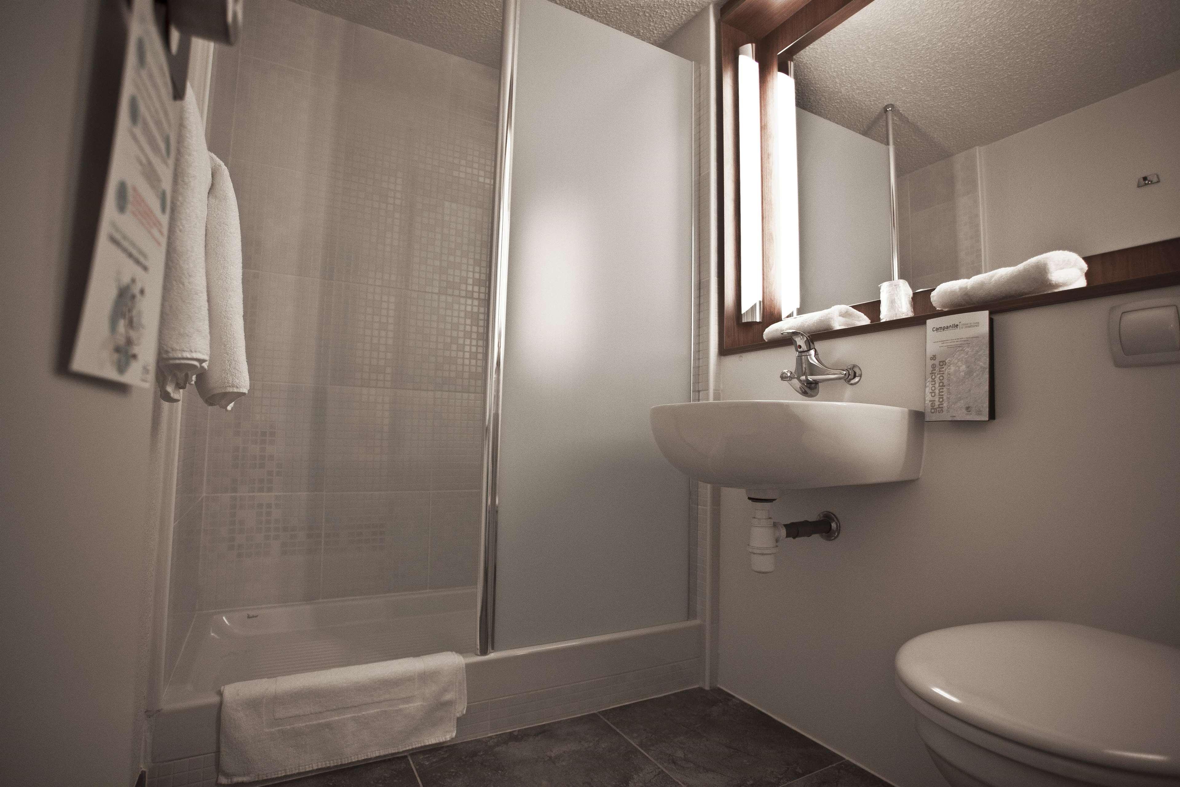 Hotel Campanile Saint-Brieuc Langueux Esterno foto